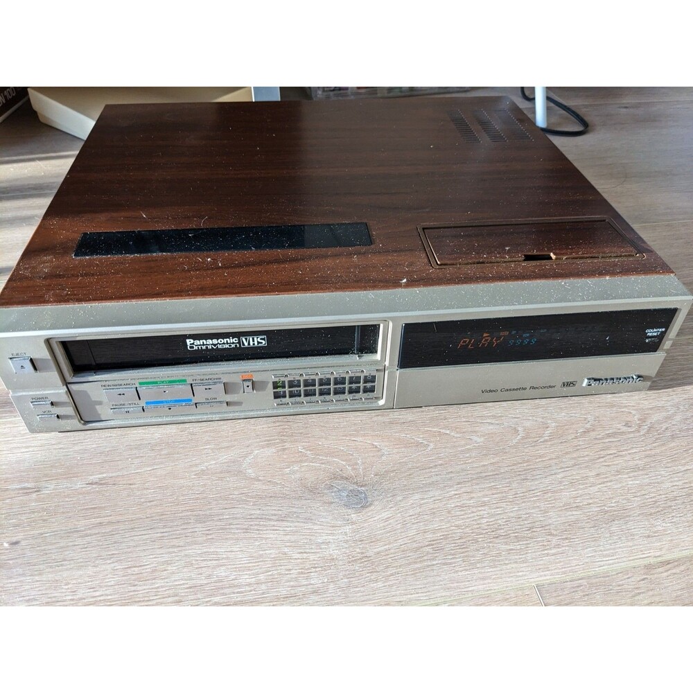 Vintage 1984 Panasonic Omnivision VCR PV-1331R Video Recorder -Power Tested READ